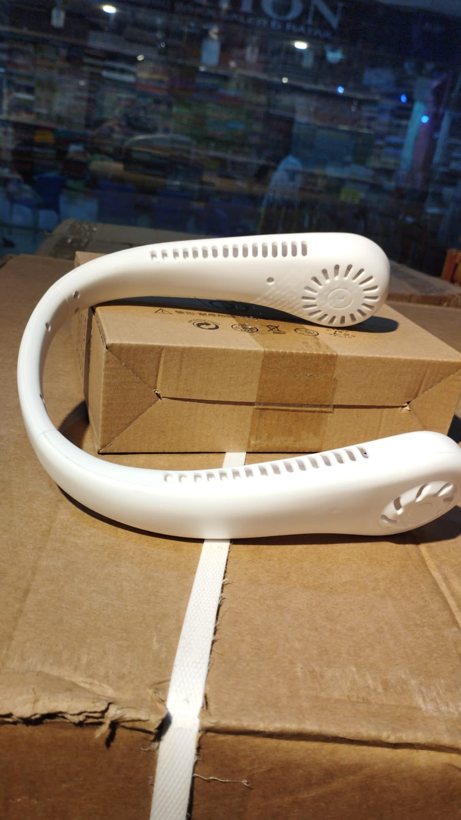 Portable Bladeless Hanging Neck Fan | Super Cooling Strong Fan 360°